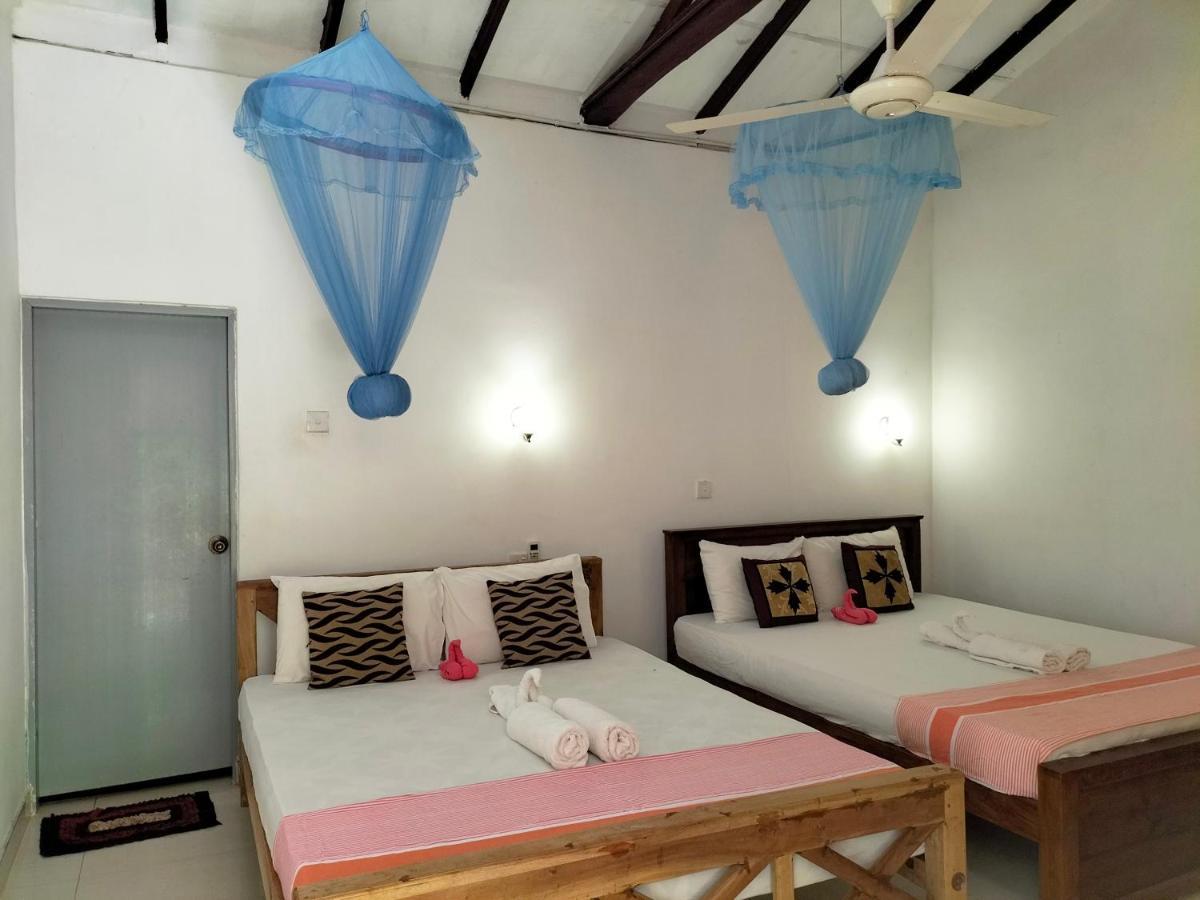 Sanjana Home Stay Habarana Exterior photo