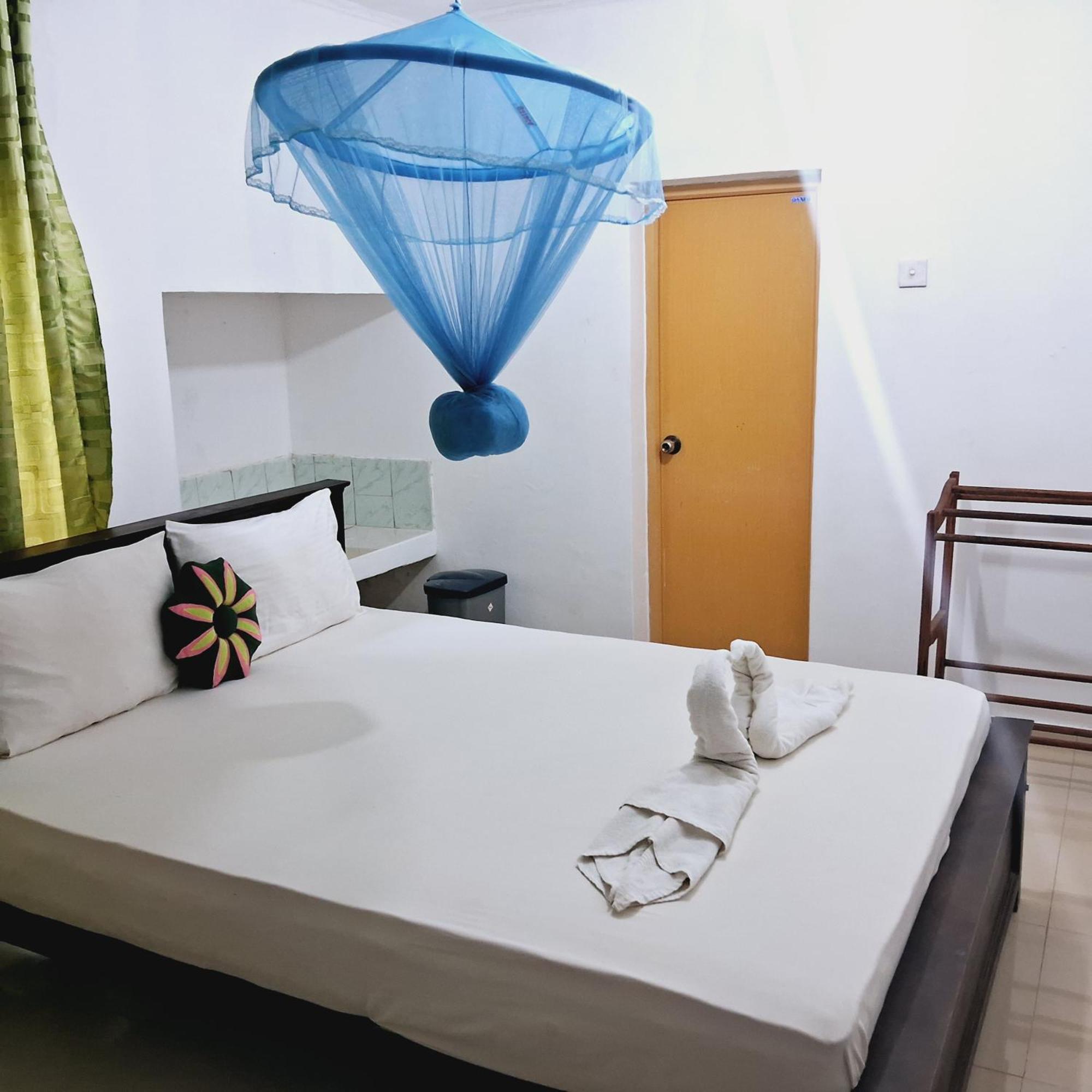 Sanjana Home Stay Habarana Exterior photo